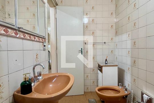 Banheiro de casa à venda com 2 quartos, 200m² em Bonfim, Campinas