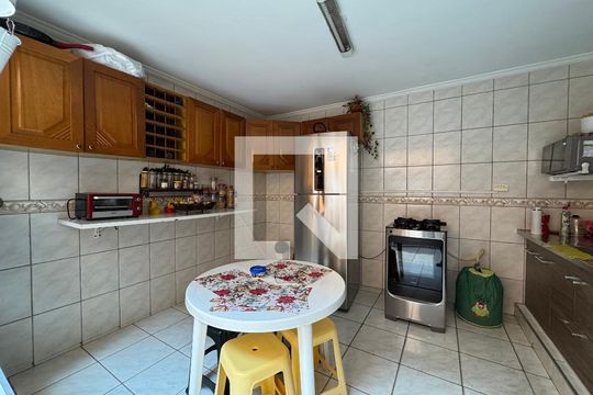 Cozinha de casa à venda com 3 quartos, 166m² em Vila Yara, Osasco