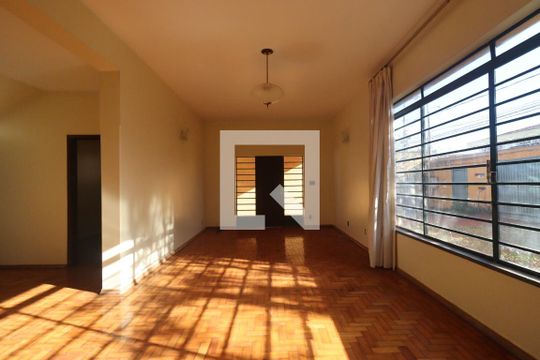 Sala de casa para alugar com 6 quartos, 260m² em Jardim Sumare, Ribeirão Preto