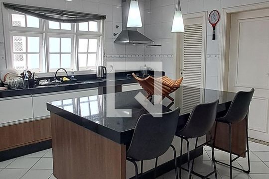 Cozinha de casa à venda com 4 quartos, 380m² em Vila Albertina, São Paulo