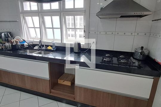 Cozinha de casa à venda com 4 quartos, 380m² em Vila Albertina, São Paulo