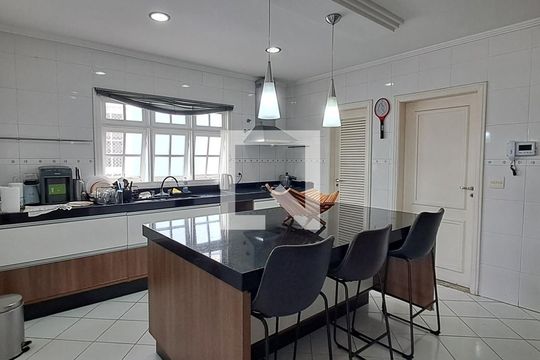 Cozinha de casa à venda com 4 quartos, 380m² em Vila Albertina, São Paulo