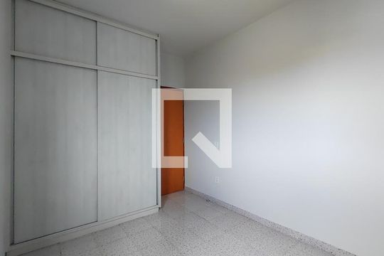 Apartamento para alugar com 3 quartos, 85m² em Chácaras Tubalina e Quartel, Uberlândia