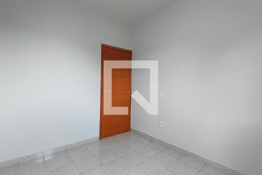 Apartamento para alugar com 3 quartos, 85m² em Chácaras Tubalina e Quartel, Uberlândia