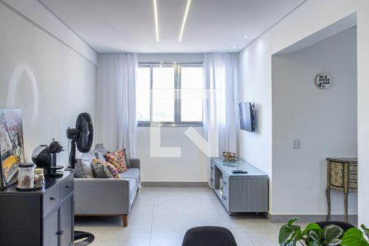 Sala de apartamento à venda com 2 quartos, 65m² em Vila Paulista, São Paulo