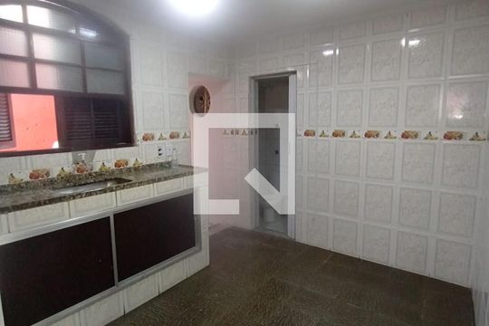 Sala/cozinha de casa para alugar com 2 quartos, 70m² em Cerâmica, Nova Iguaçu