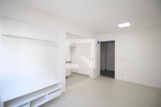 Sala de apartamento para alugar com 2 quartos, 50m² em Jardim Sabará, Porto Alegre
