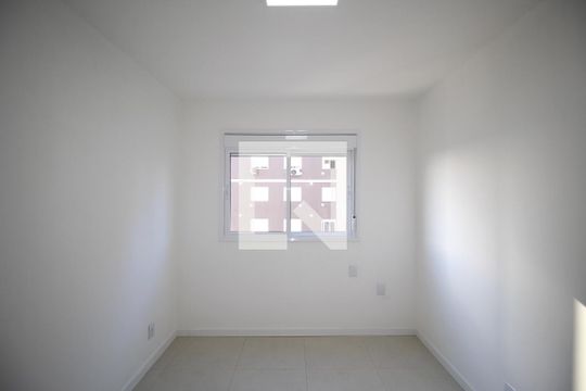 Suíte 1 de apartamento para alugar com 2 quartos, 50m² em Jardim Sabará, Porto Alegre