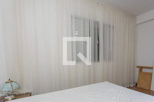 Quarto 1 de casa à venda com 4 quartos, 200m² em Jardim Satelite, São Paulo