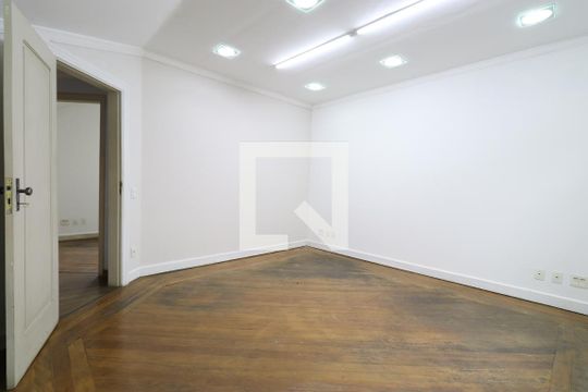 Quarto 1 de casa para alugar com 6 quartos, 600m² em Lapa, São Paulo