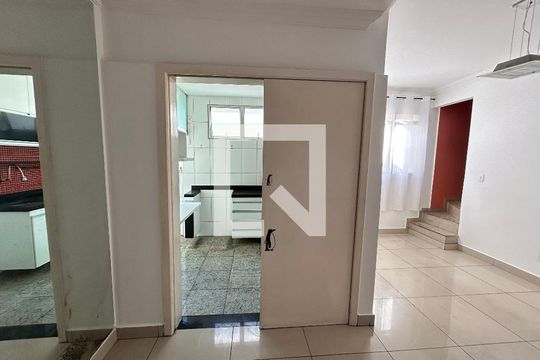 Apartamento à venda com 4 quartos, 180m² em Castelo, Belo Horizonte