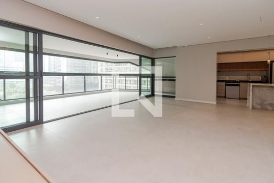 Sala de apartamento para alugar com 3 quartos, 196m² em Chácara Santo Antônio (zona Sul), São Paulo