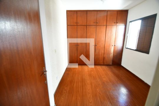 Quarto 1 de apartamento para alugar com 2 quartos, 107m² em Vila Industrial (campinas), Campinas
