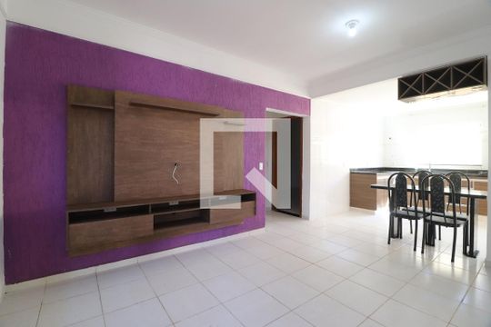 Apartamento para alugar com 2 quartos, 58m² em Jardim Holanda, Uberlândia