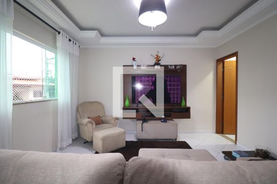 Sala de casa à venda com 3 quartos, 151m² em Parque das Nações, Santo André