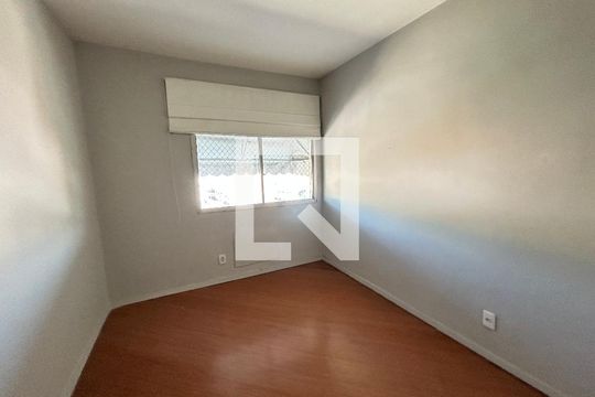 Quarto 1 de apartamento à venda com 2 quartos, 72m² em Vila Valqueire, Rio de Janeiro