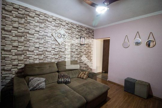 Casa para alugar com 3 quartos, 55m² em Parque das Paineiras, Sorocaba