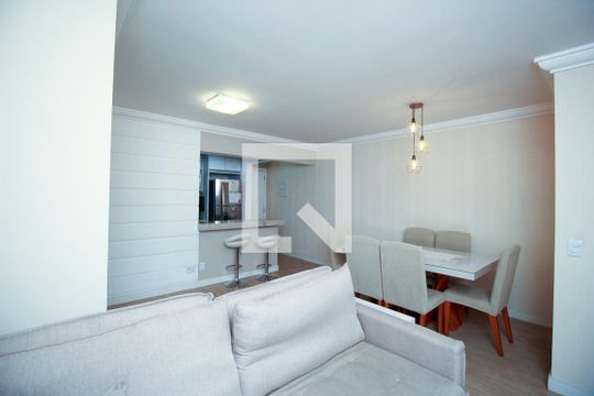 Sala de apartamento à venda com 2 quartos, 65m² em Vila Valparaíso, Santo André
