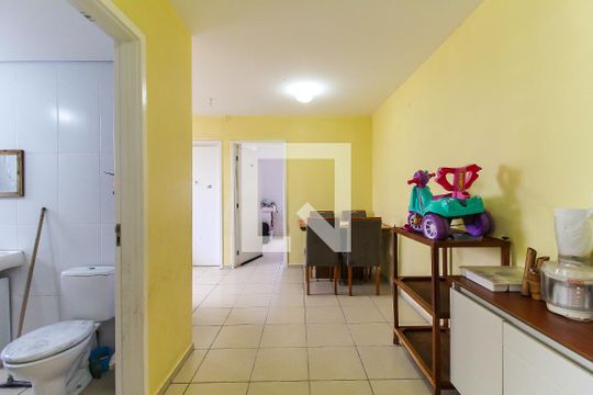 Sala de apartamento à venda com 2 quartos, 55m² em Jardim Guaianazes, São Paulo