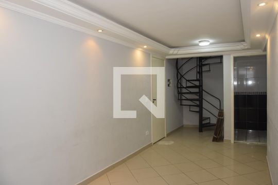 Apartamento para alugar com 3 quartos, 90m² em Chacara Santa Maria, Embu das Artes
