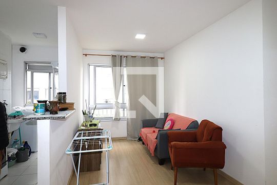 Apartamento à venda com 2 quartos, 48m² em Passo das Pedras, Porto Alegre