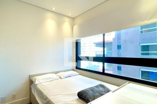 Quarto de kitnet/studio para alugar com 1 quarto, 23m² em Pinheiros, São Paulo
