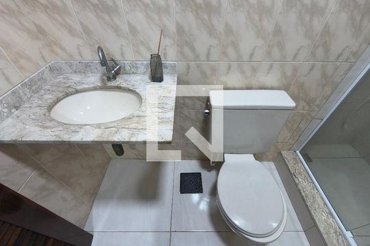 Casa de Condomínio para alugar com 3 quartos, 168m² em Anil, Rio de Janeiro