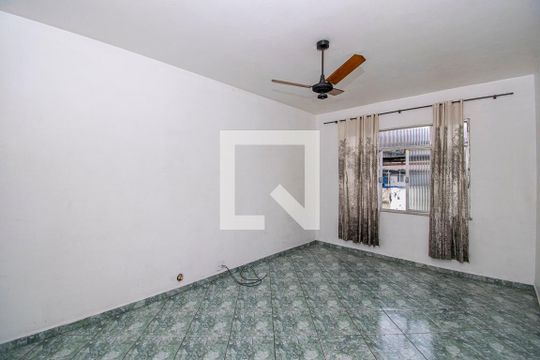 Sala de apartamento à venda com 2 quartos, 60m² em Brás de Pina, Rio de Janeiro