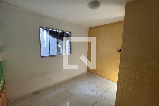 Quarto 2 de casa para alugar com 2 quartos, 130m² em Vila Robertina, São Paulo