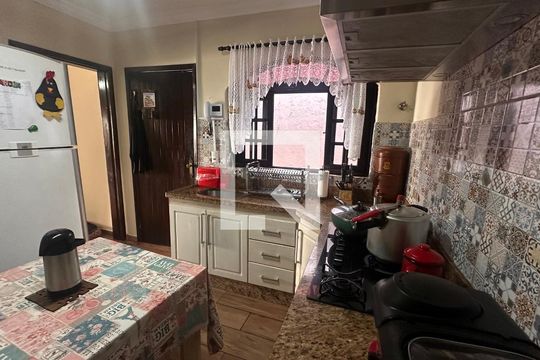 Casa para alugar com 2 quartos, 150m² em Jardim Sao Luiz, São Paulo