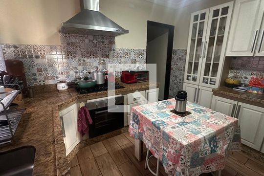 Casa para alugar com 2 quartos, 150m² em Jardim Sao Luiz, São Paulo