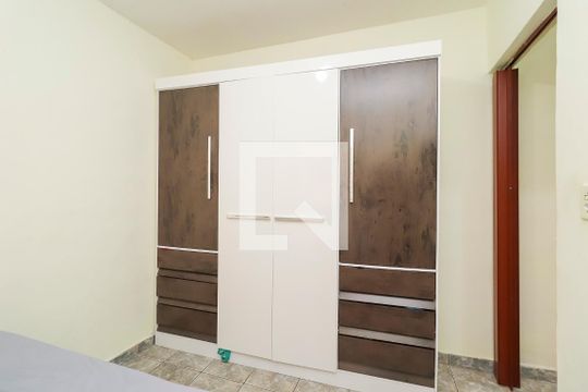 Quarto 1 de casa à venda com 2 quartos, 240m² em Parque Guarani, São Paulo