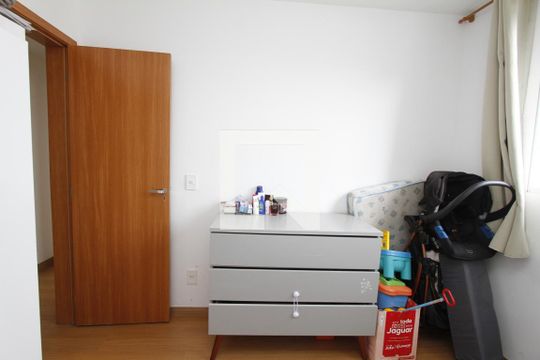 Quarto 1 de apartamento à venda com 2 quartos, 48m² em Gutierrez, Belo Horizonte