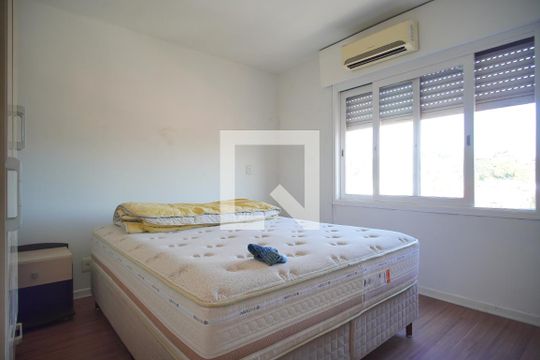 Quarto  de apartamento à venda com 1 quarto, 42m² em Cristo Rei, São Leopoldo