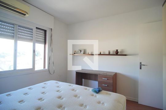 Quarto  de apartamento à venda com 1 quarto, 42m² em Cristo Rei, São Leopoldo