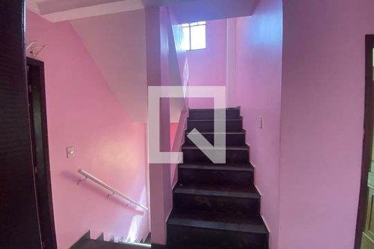 Corredor de casa para alugar com 3 quartos, 390m² em Campo Grande, Rio de Janeiro