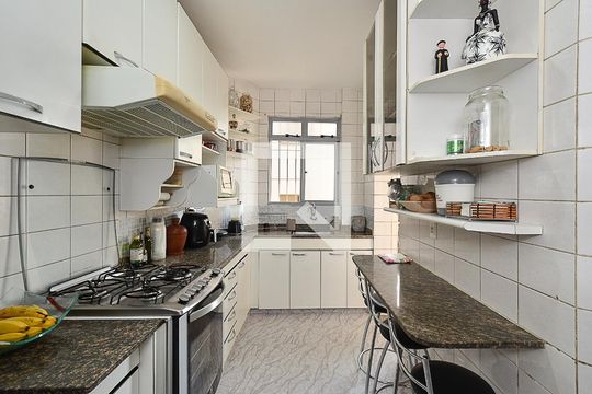 Apartamento à venda com 3 quartos, 194m² em Nova Suíça, Belo Horizonte