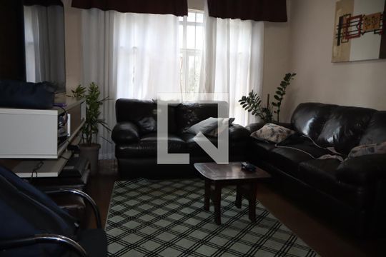 Casa à venda com 4 quartos, 110m² em Cidade São Mateus, São Paulo