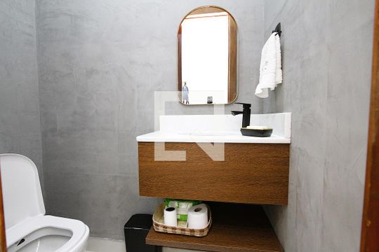 Lavabo de apartamento para alugar com 2 quartos, 100m² em Santa Lúcia, Belo Horizonte