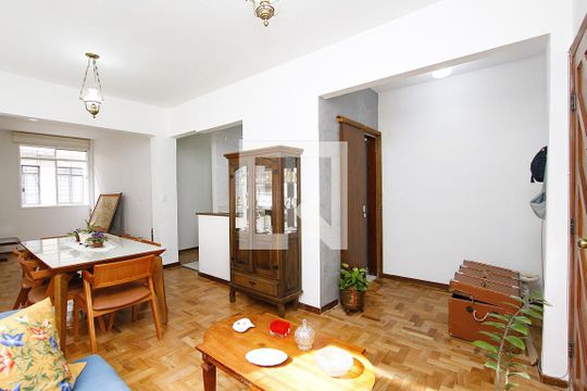 Sala de apartamento para alugar com 2 quartos, 100m² em Santa Lúcia, Belo Horizonte