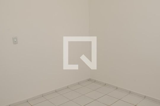 Apartamento à venda com 3 quartos, 75m² em Setor Goiânia 2, Goiânia