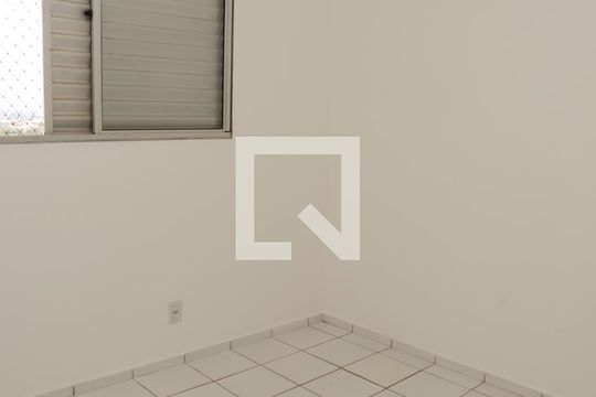 Apartamento à venda com 3 quartos, 75m² em Setor Goiânia 2, Goiânia