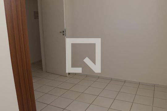 Apartamento à venda com 3 quartos, 75m² em Setor Goiânia 2, Goiânia