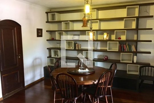Sala de casa à venda com 5 quartos, 200m² em Jardim Imperial, São Paulo
