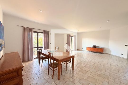 Sala de casa de condomínio à venda com 5 quartos, 660m² em Jardim Novo Mundo, Jundiaí
