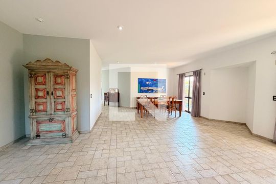 Sala de casa de condomínio à venda com 5 quartos, 660m² em Jardim Novo Mundo, Jundiaí