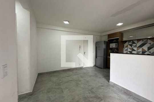 Sala de apartamento para alugar com 2 quartos, 60m² em Jardim Maria Helena, Barueri