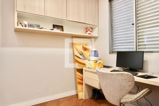 Quarto 1 de apartamento à venda com 3 quartos, 90m² em Itapoã, Belo Horizonte