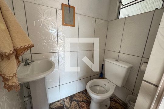 Banheiro 1 de casa à venda com 4 quartos, 182m² em Aliança, Osasco