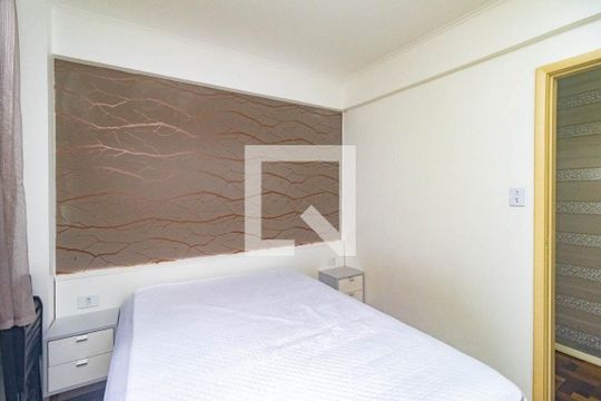 Quarto 1 de apartamento à venda com 3 quartos, 68m² em Azenha, Porto Alegre